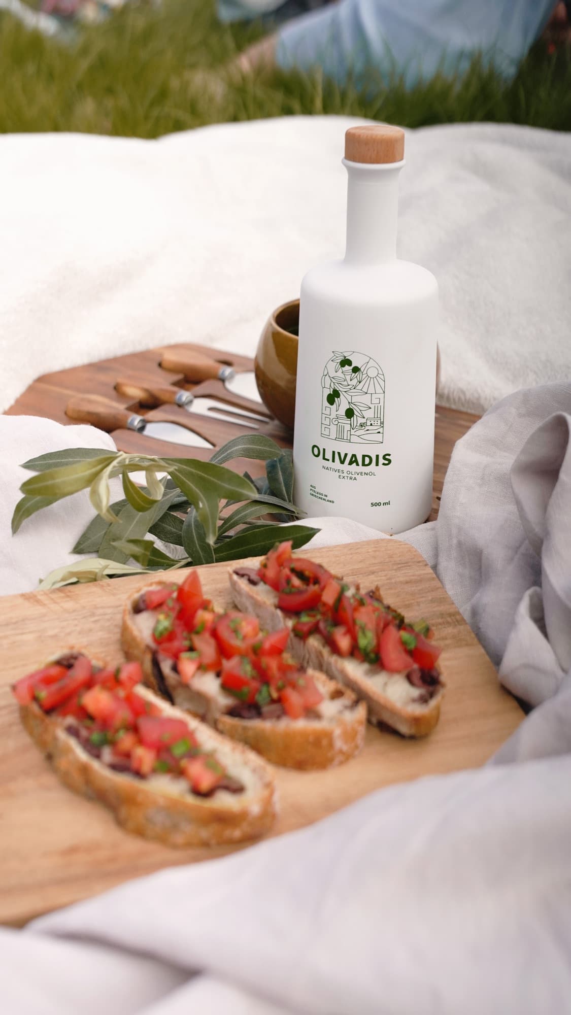 Frisches Olivadis Olivenöl